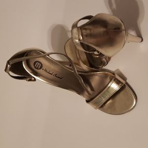 M by michael antonio sandal gold heels size 6